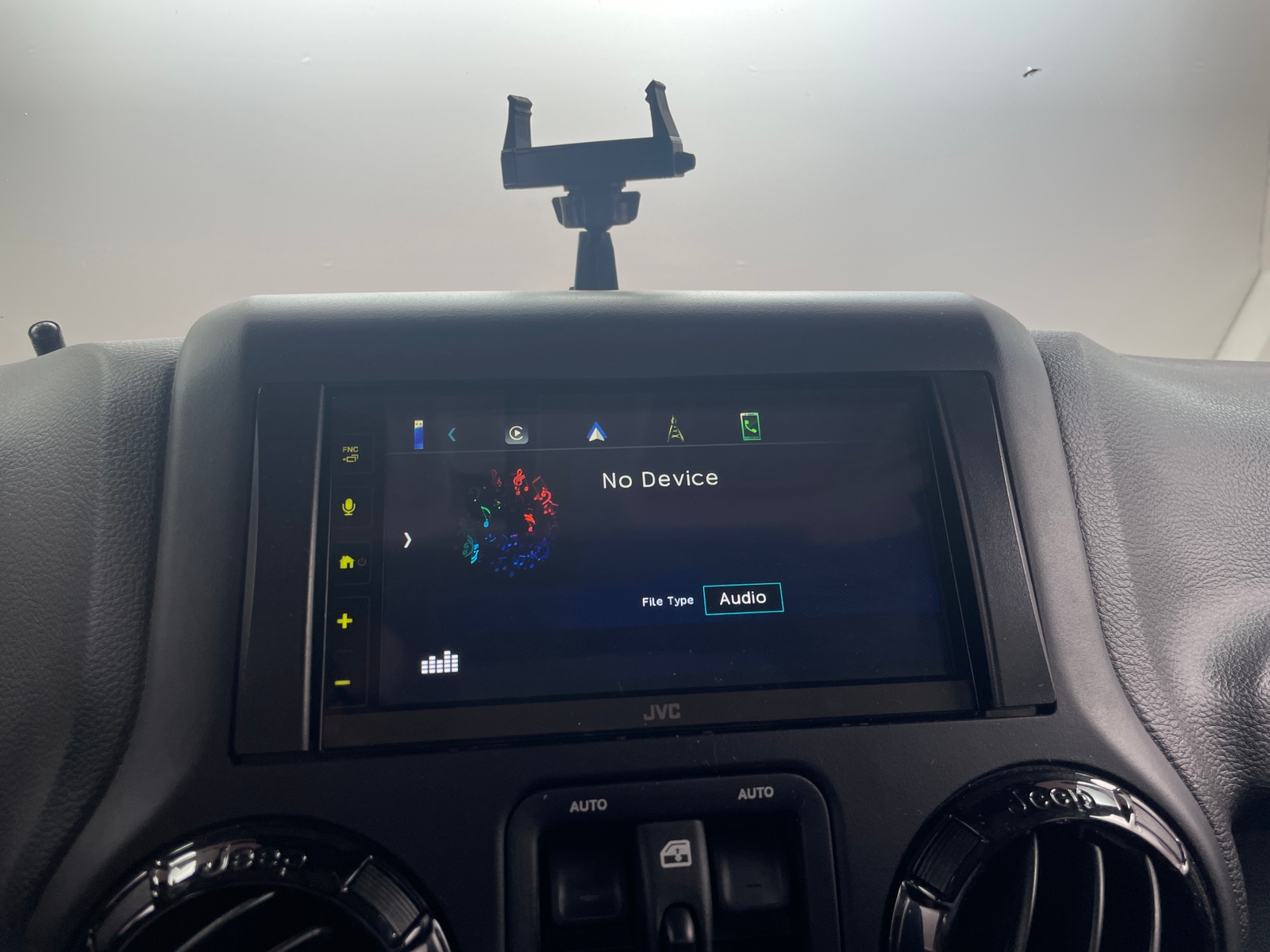 Thumbnail: 2017 Jeep Wrangler - 3