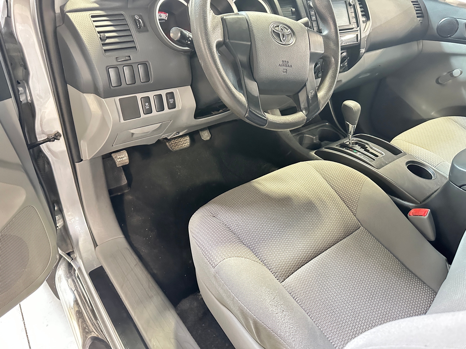 Thumbnail: 2014 Toyota Tacoma - 3