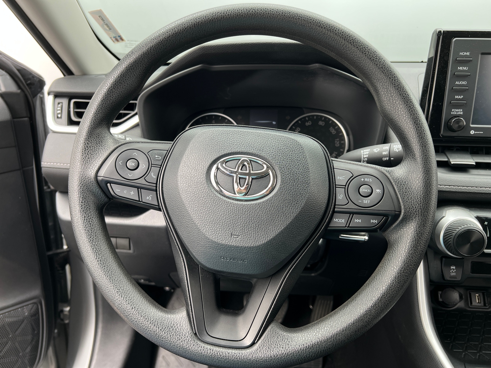 Thumbnail: 2022 Toyota RAV4 - 5