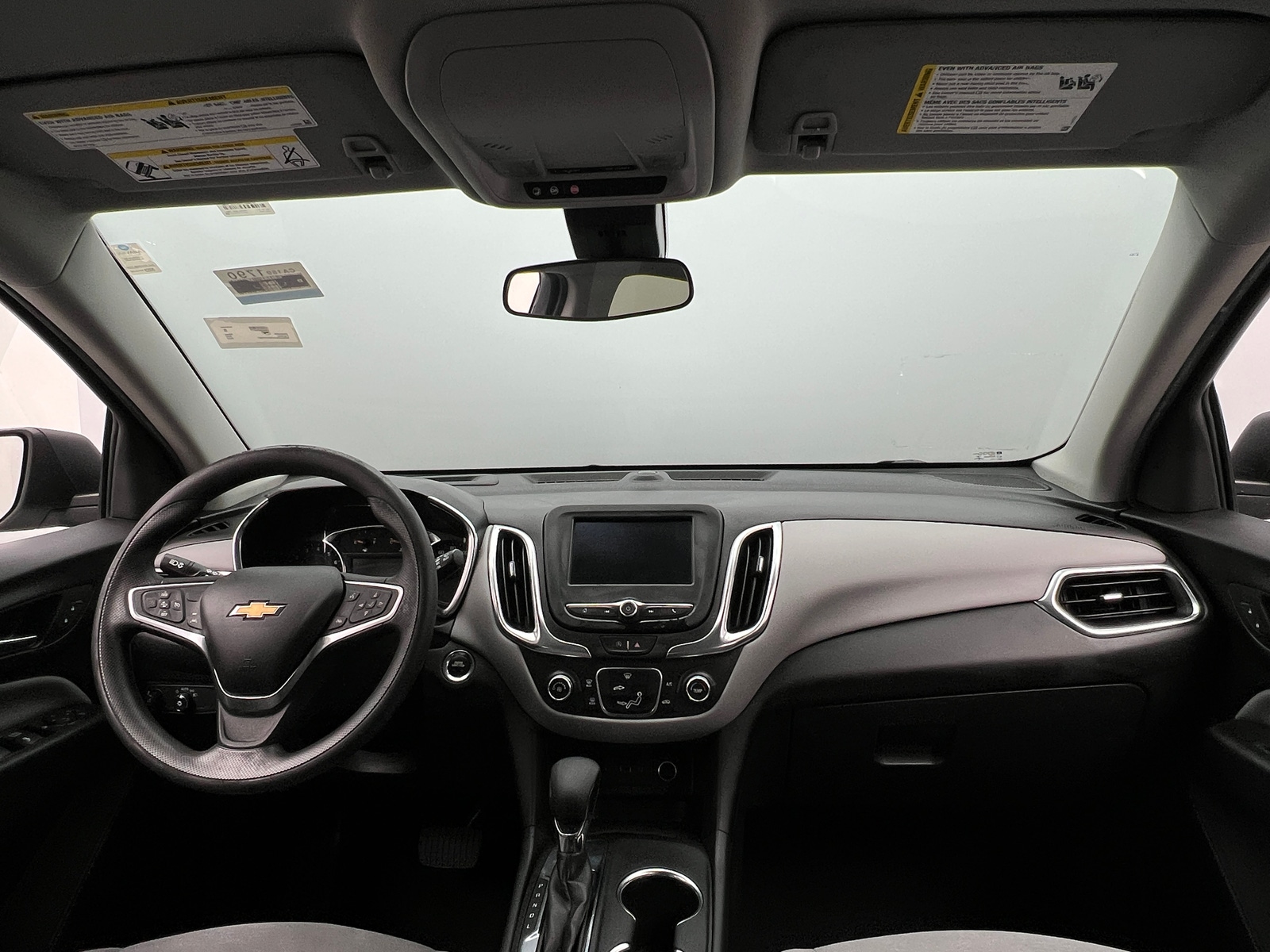 Thumbnail: 2022 Chevrolet Equinox - 3