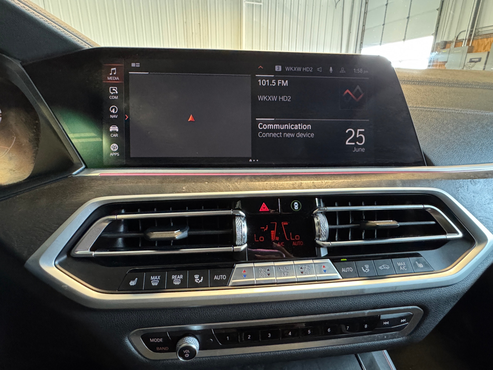 Thumbnail: 2022 BMW X5 - 3