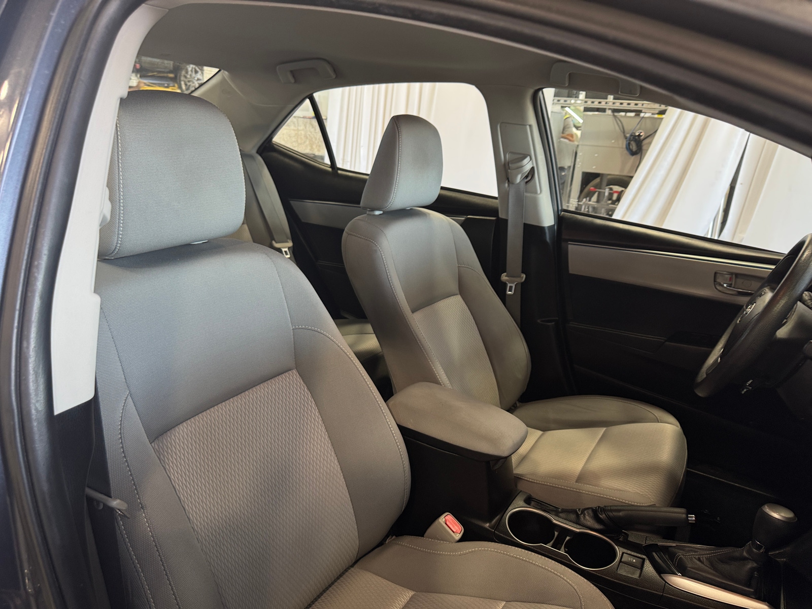 Thumbnail: 2015 Toyota Corolla - 2