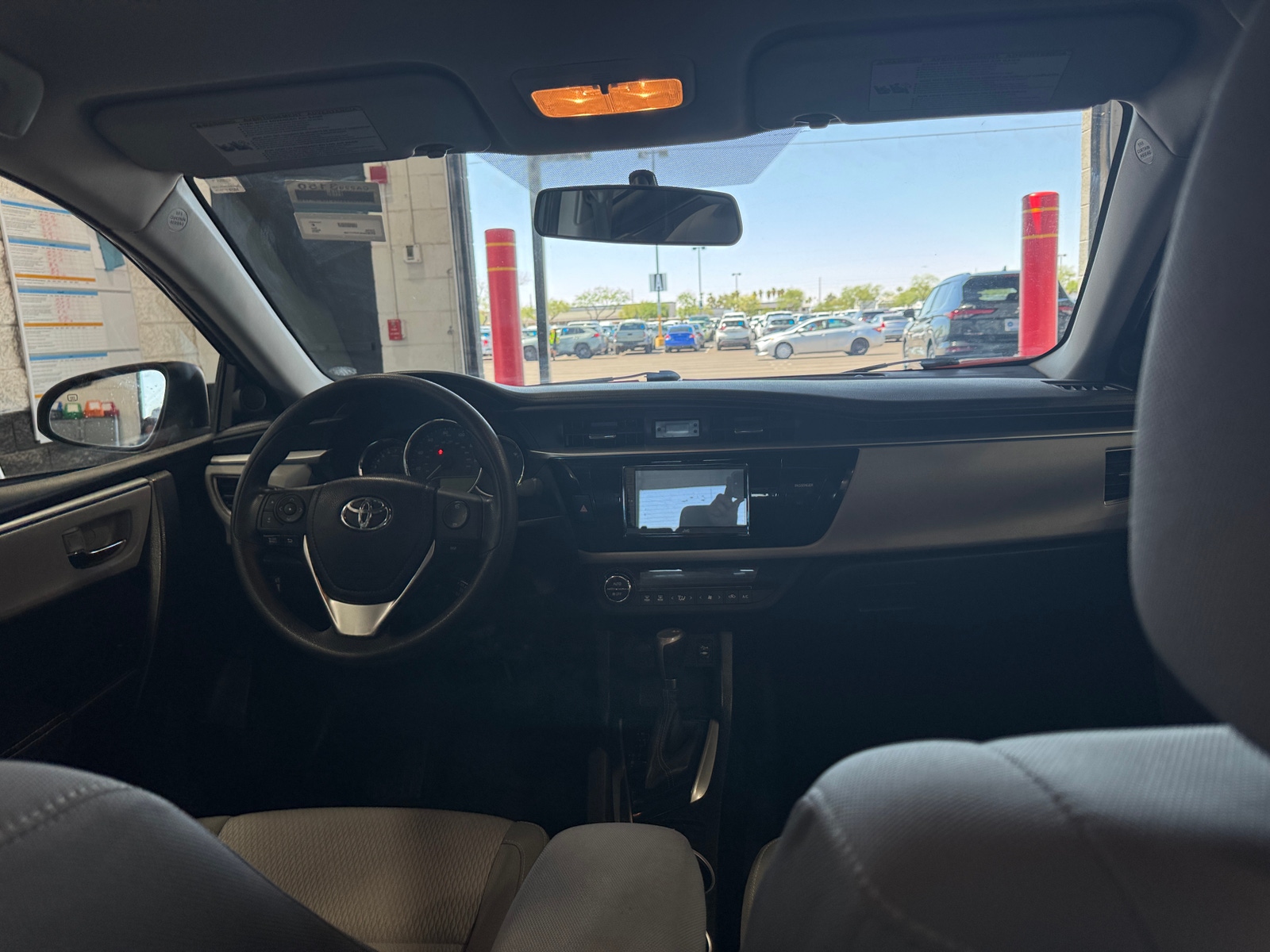 Thumbnail: 2015 Toyota Corolla - 3