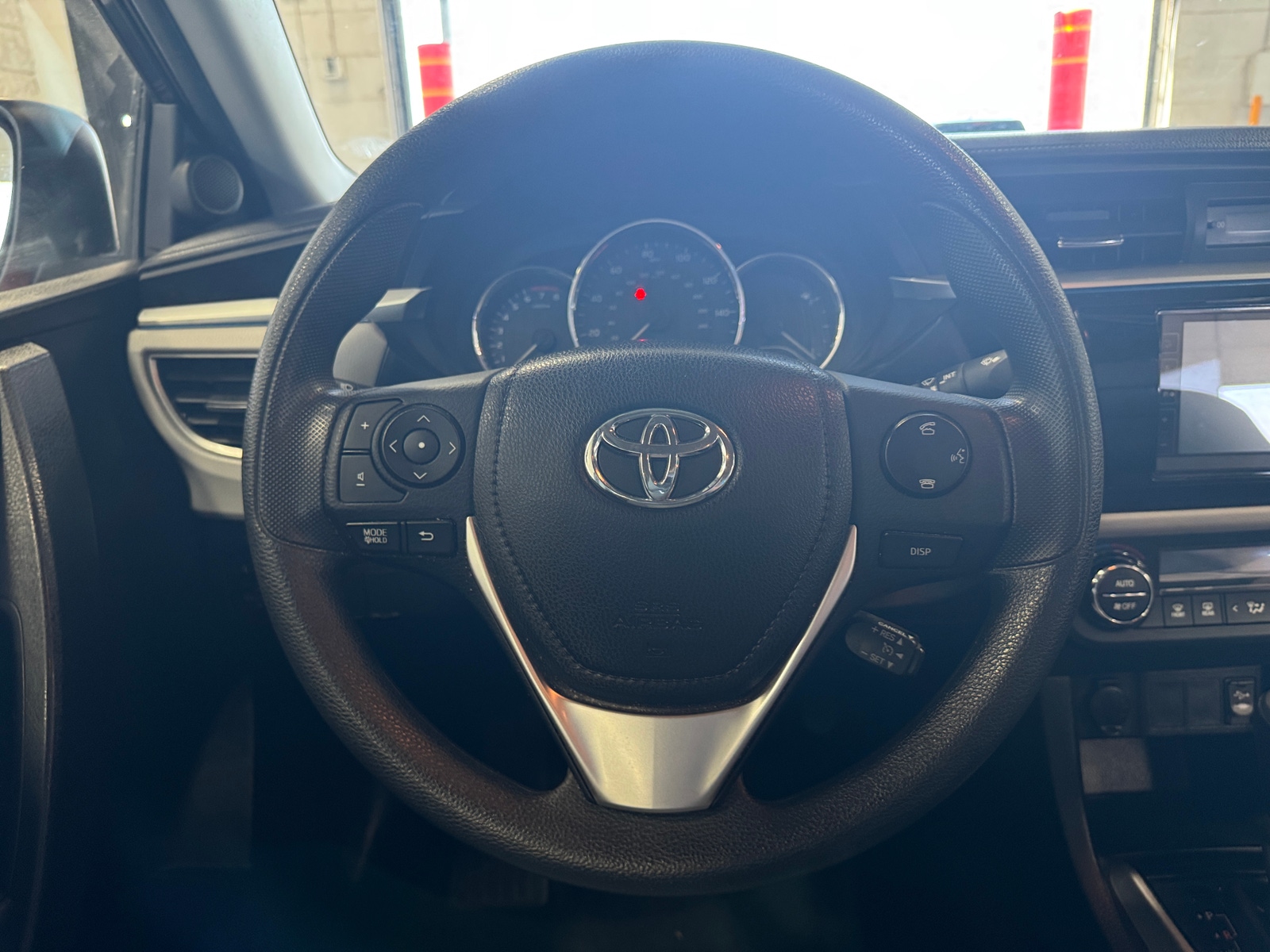 Thumbnail: 2015 Toyota Corolla - 5