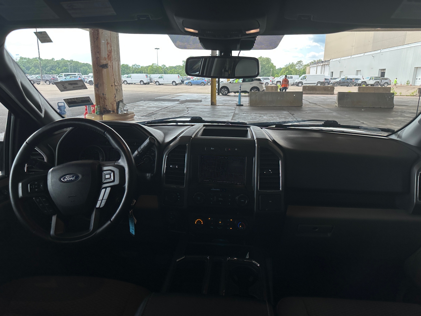 Thumbnail: 2020 Ford Econoline - 3
