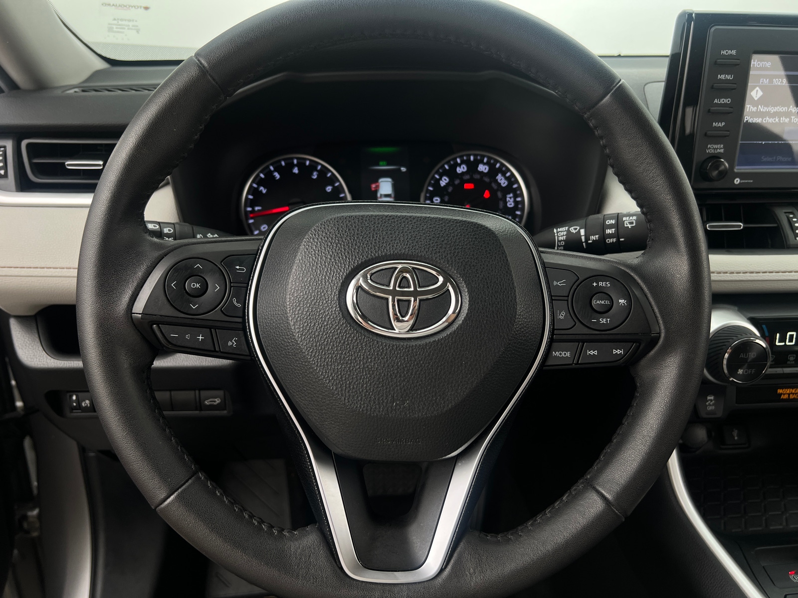 Thumbnail: 2022 Toyota RAV4 - 4