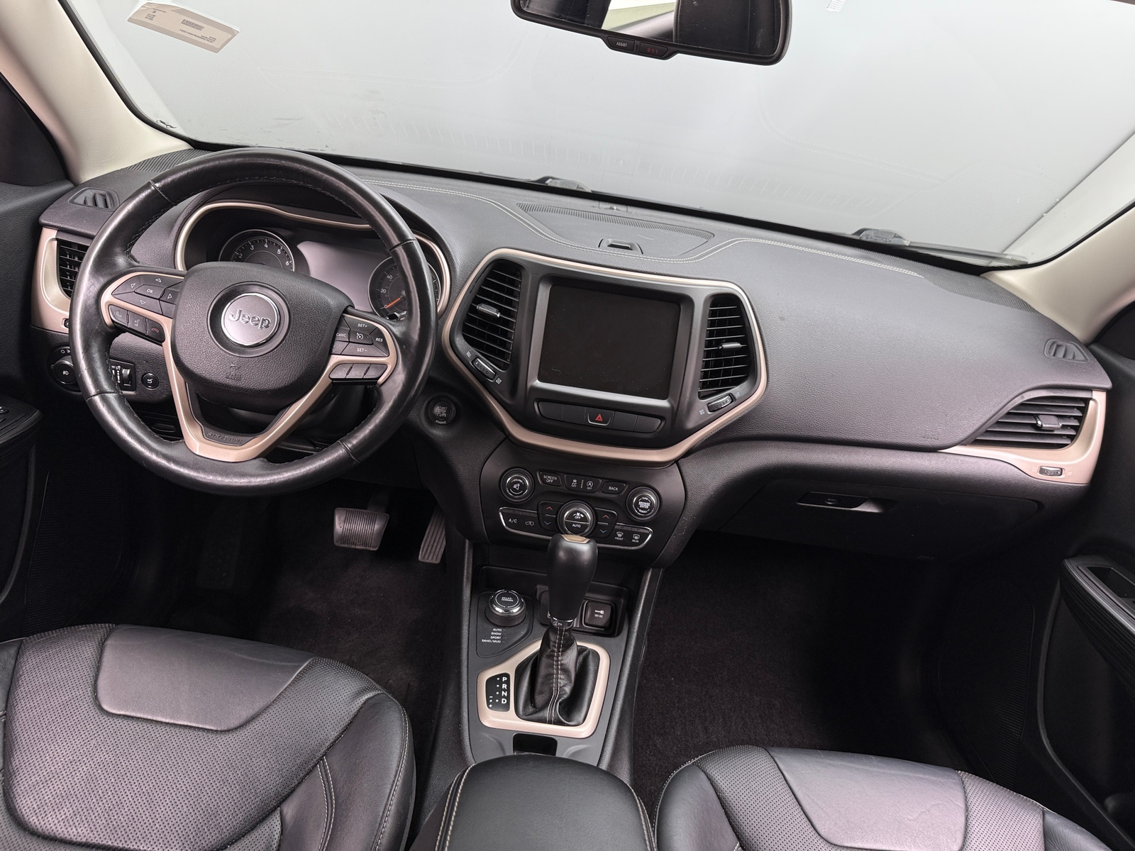 Thumbnail: 2015 Jeep Cherokee - 2