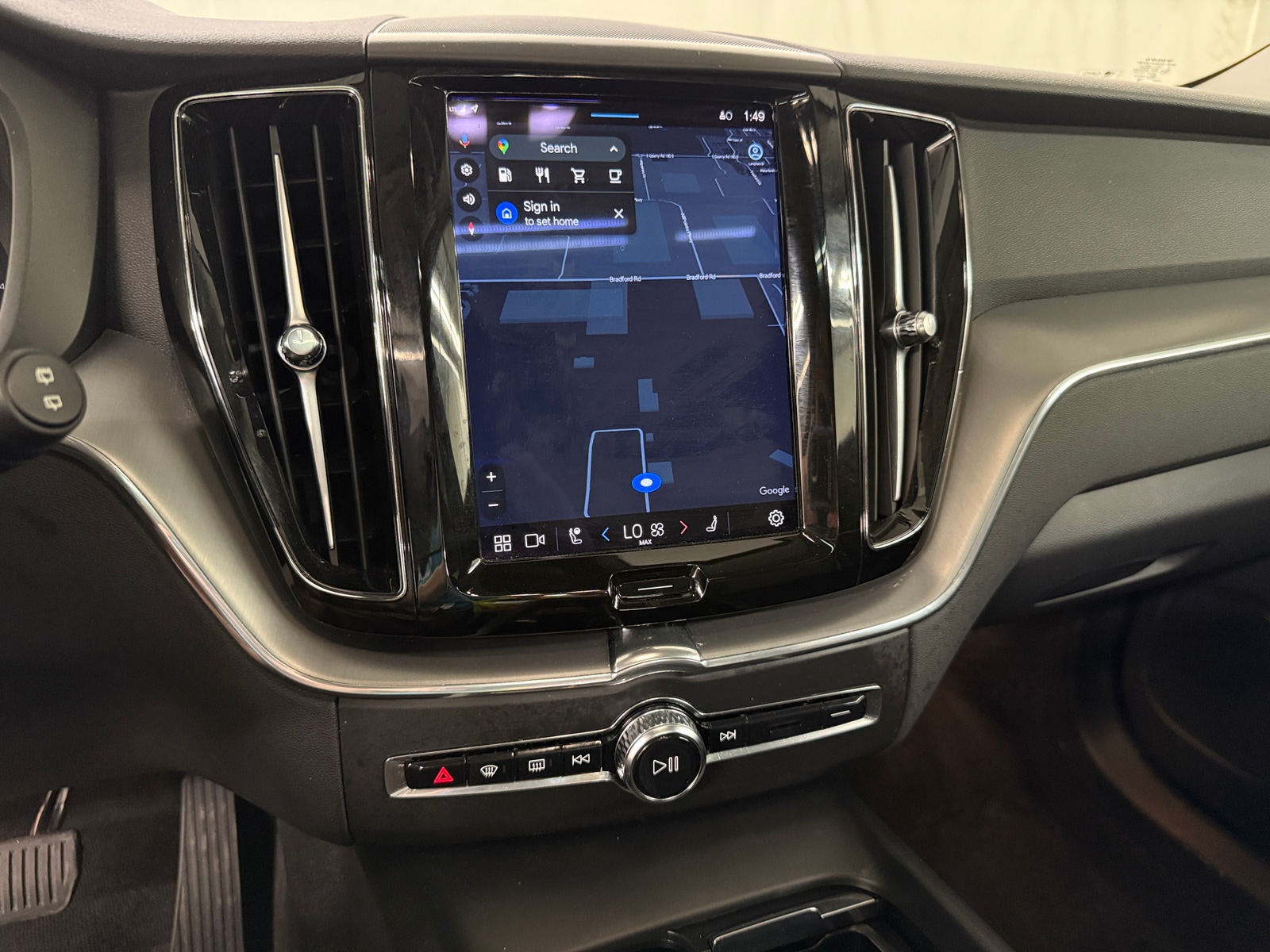 Thumbnail: 2023 Volvo XC60 - 4