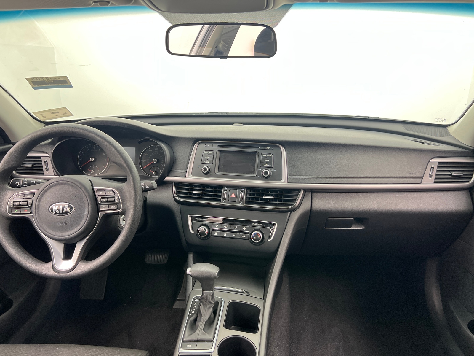 Thumbnail: 2017 Kia Optima - 3