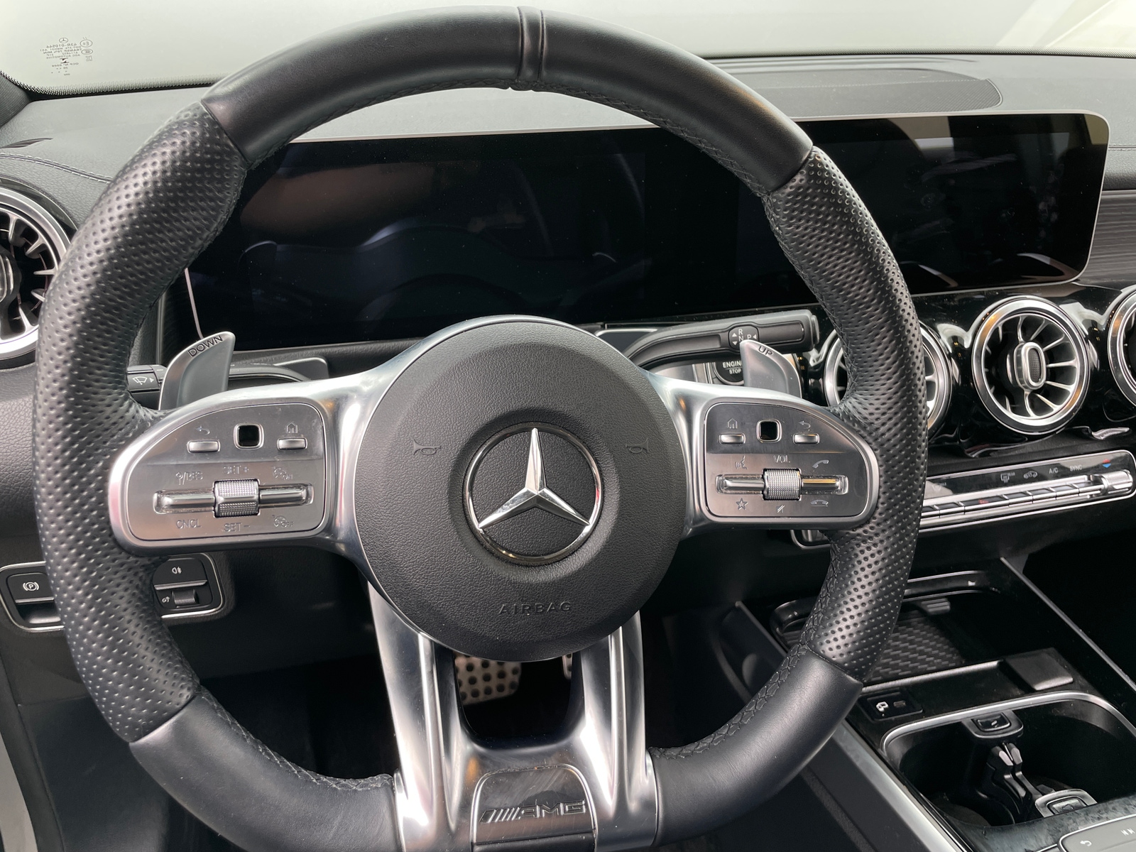 Thumbnail: 2021 Mercedes-Benz GLB - 4