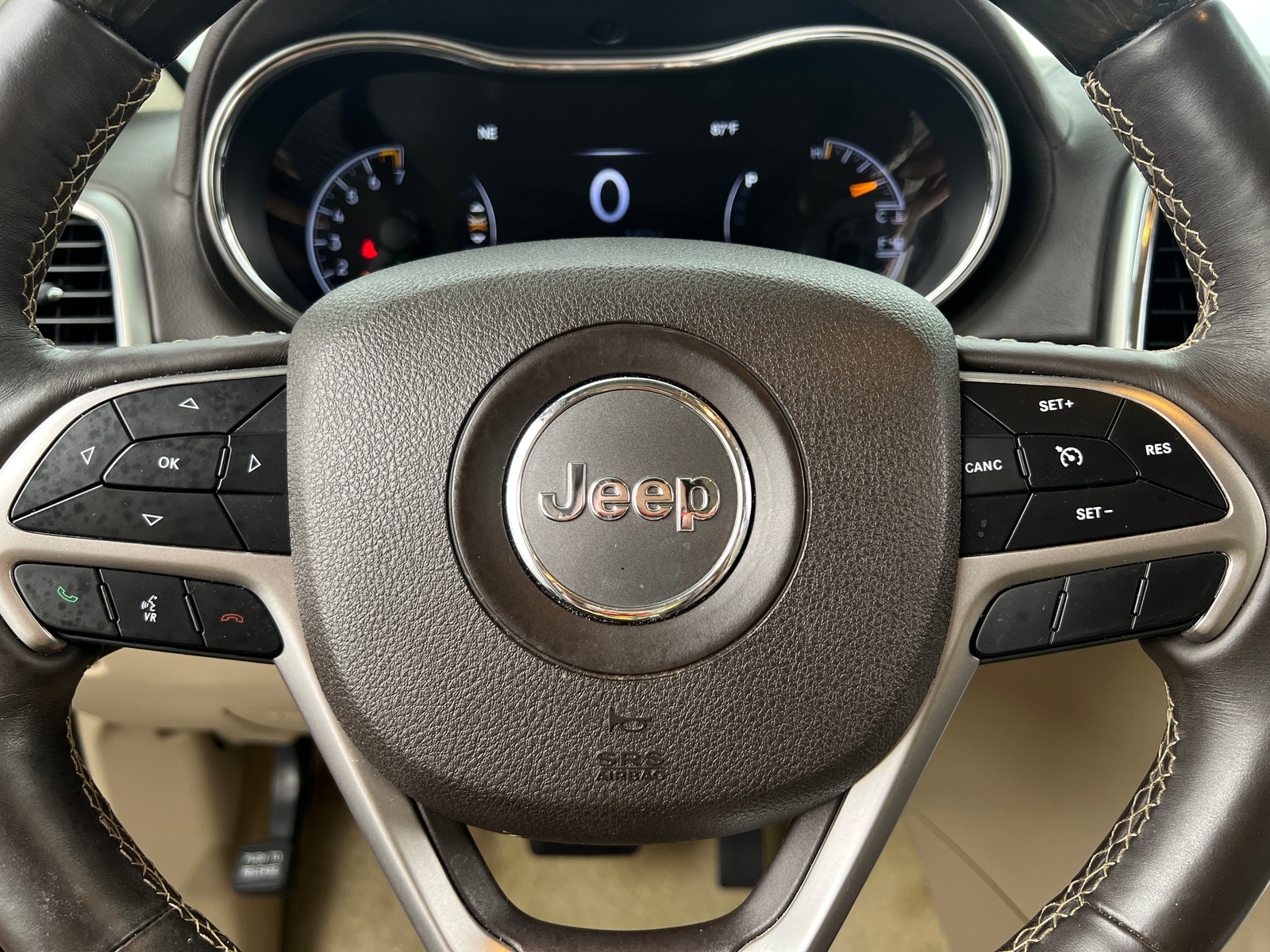 Thumbnail: 2018 Jeep Grand Cherokee - 4