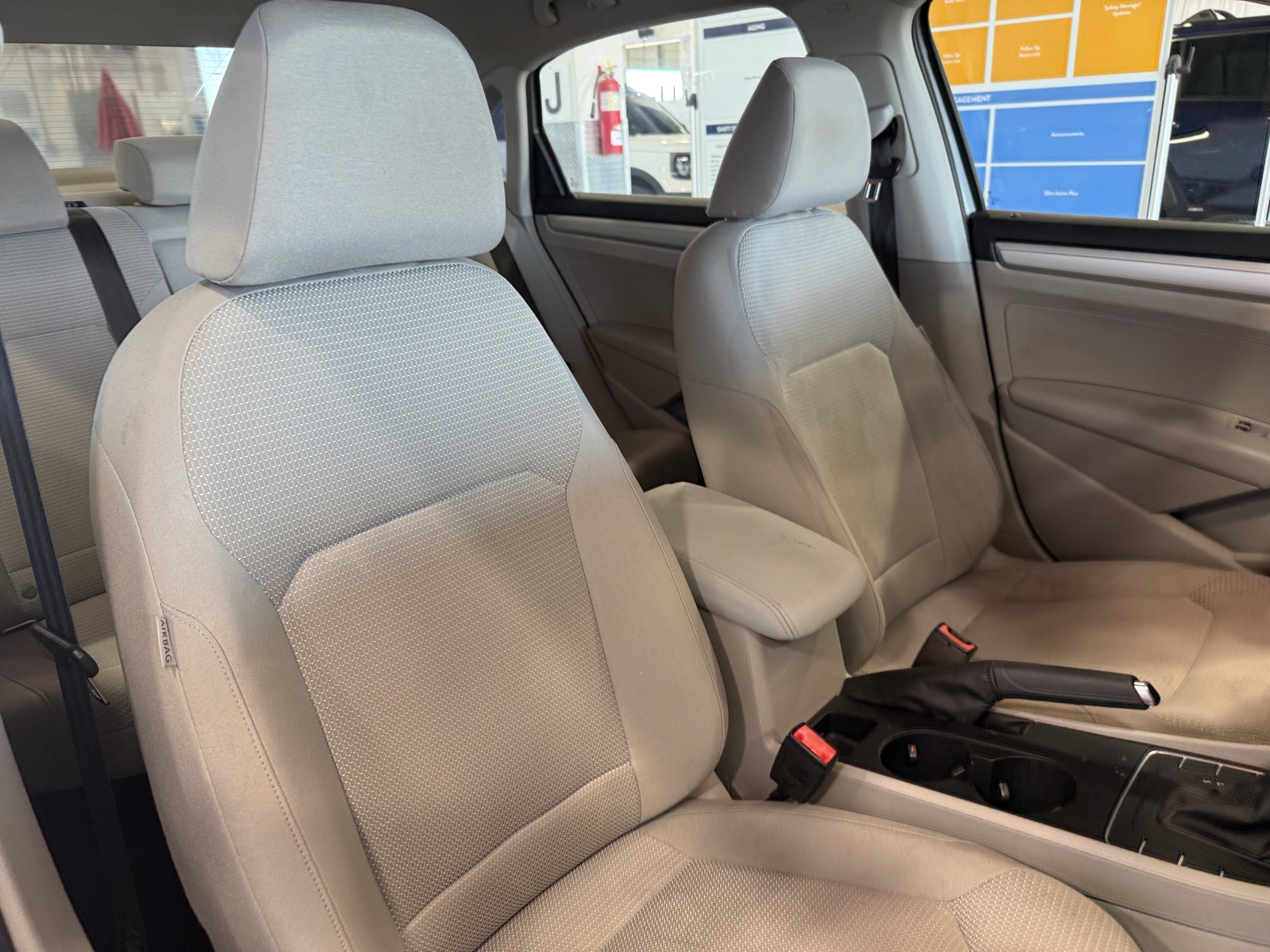 Thumbnail: 2016 Volkswagen Passat - 2