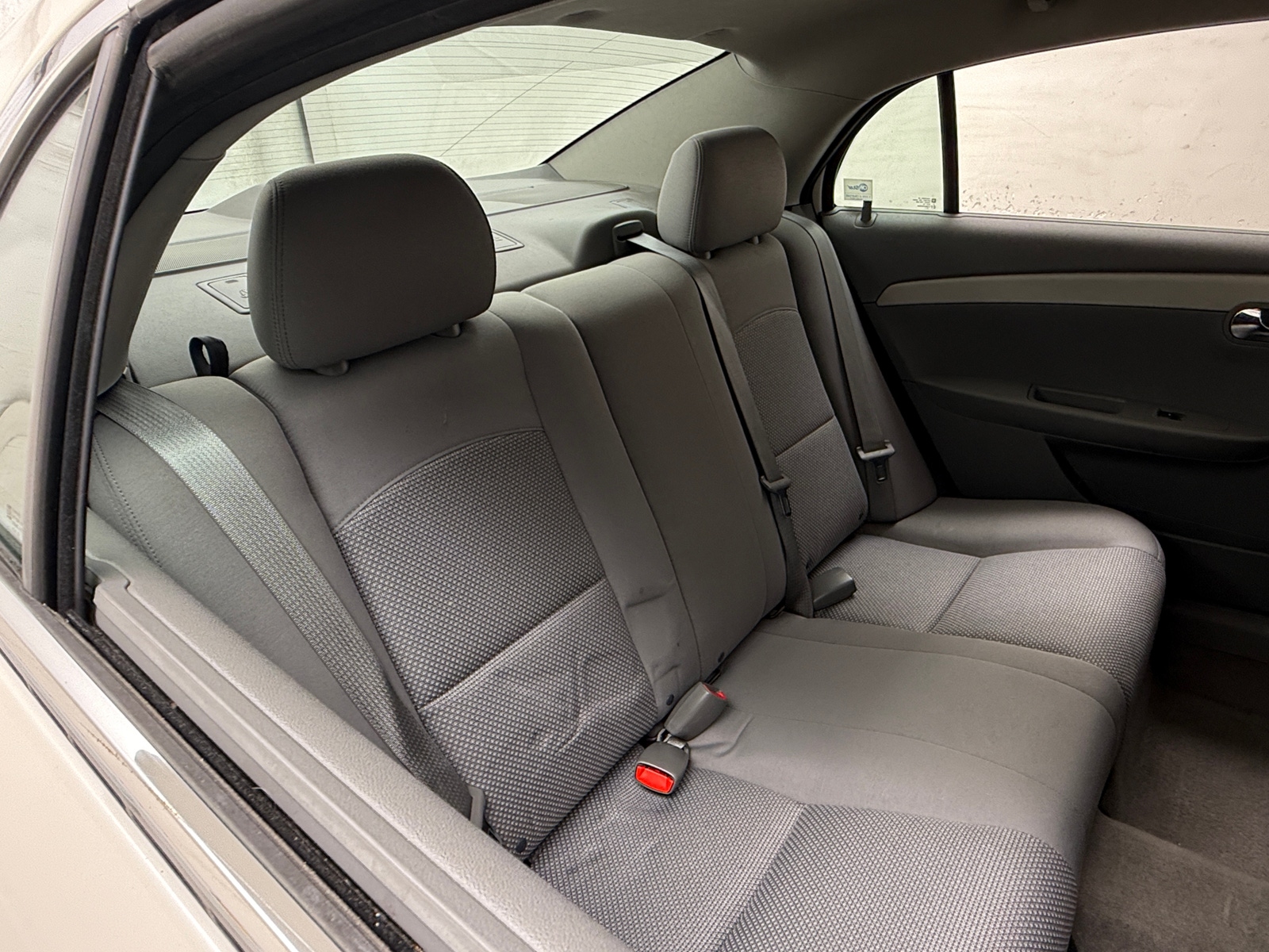 Thumbnail: 2011 Chevrolet Malibu - 6