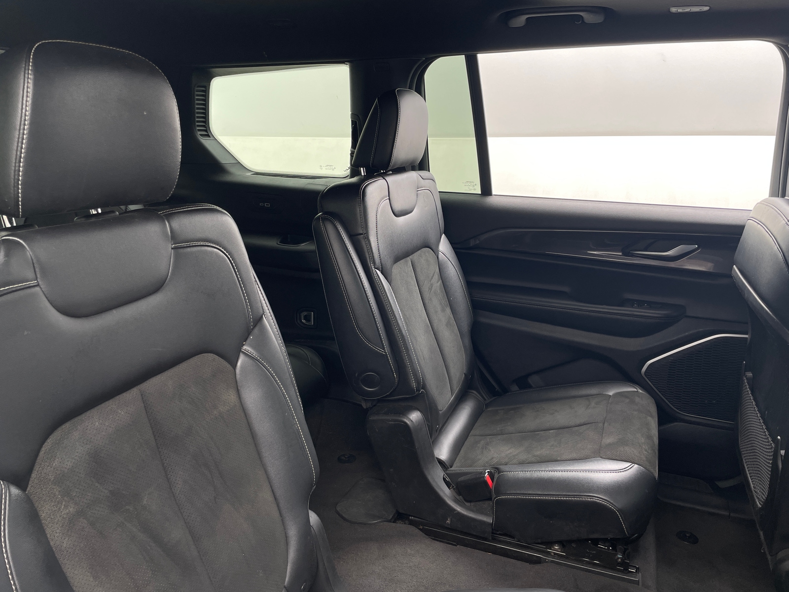 Thumbnail: 2021 Jeep Grand Cherokee L - 5