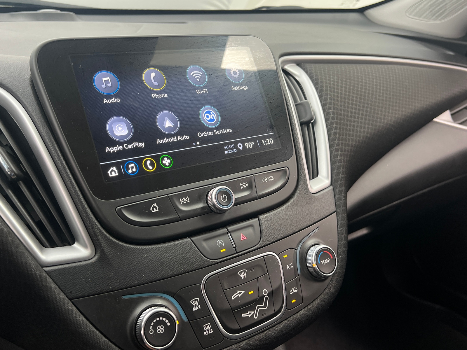 Thumbnail: 2024 Chevrolet Malibu - 4