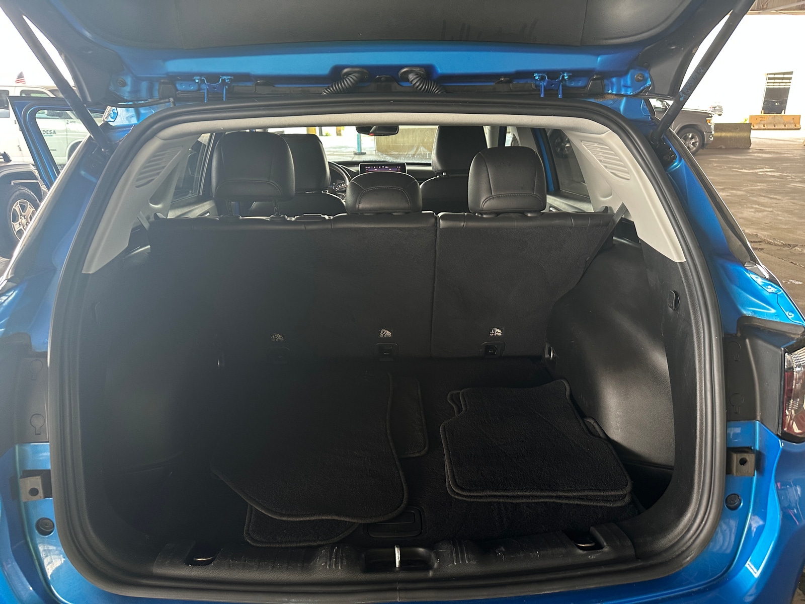 Thumbnail: 2022 Jeep Compass - 6