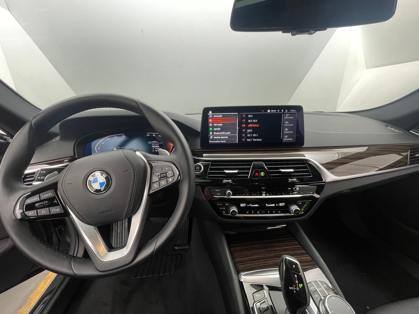 Thumbnail: 2023 BMW 5 Series - 2