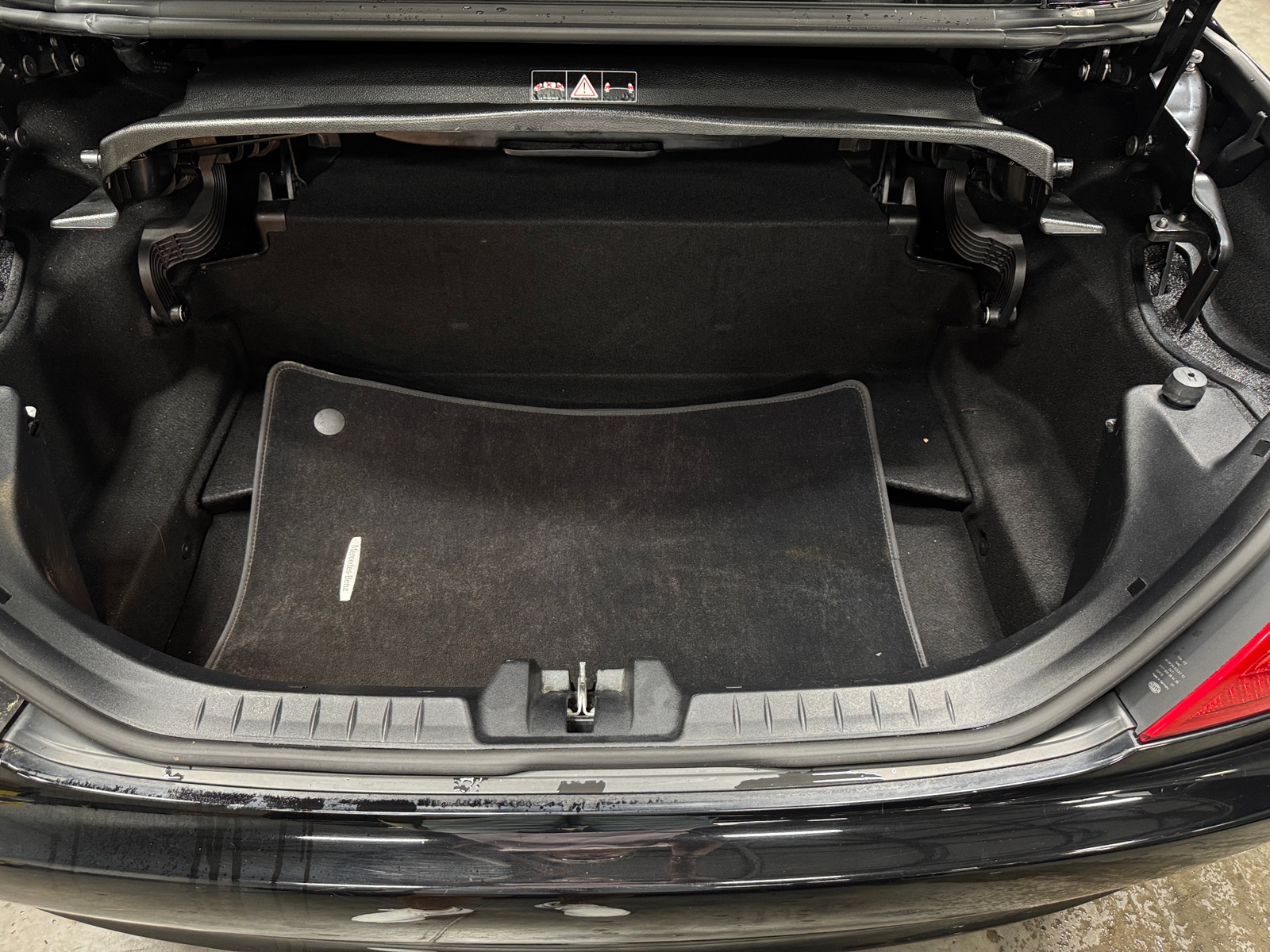 Thumbnail: 2010 Mercedes-Benz SLK - 5