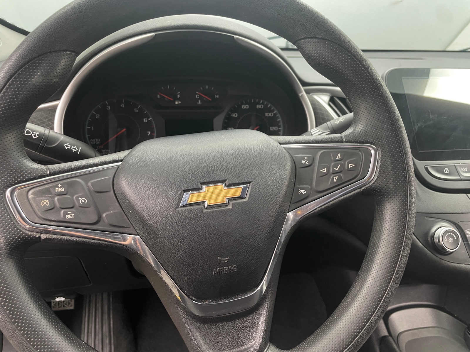 Thumbnail: 2020 Chevrolet Malibu - 5
