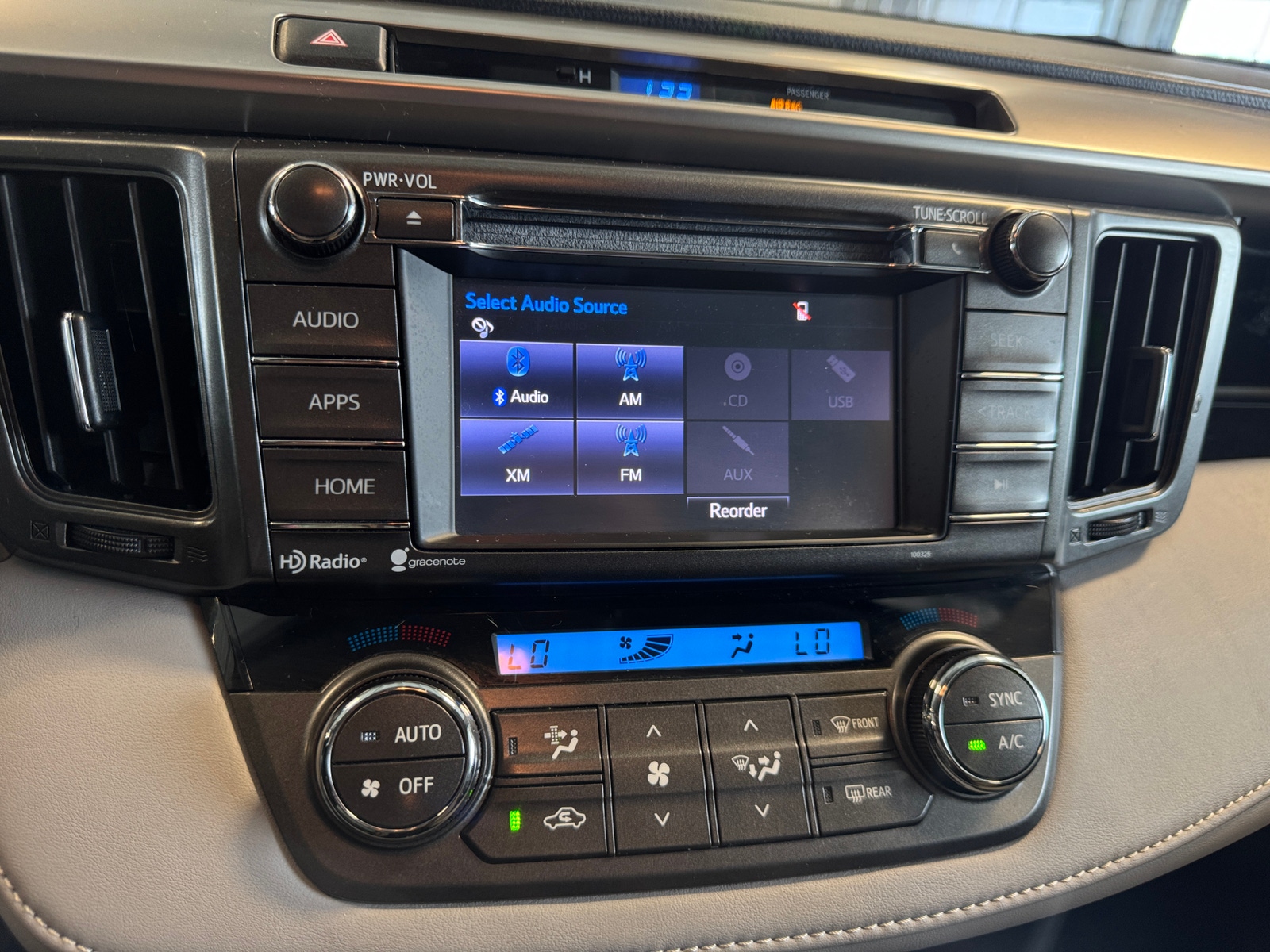 Thumbnail: 2015 Toyota RAV4 - 4