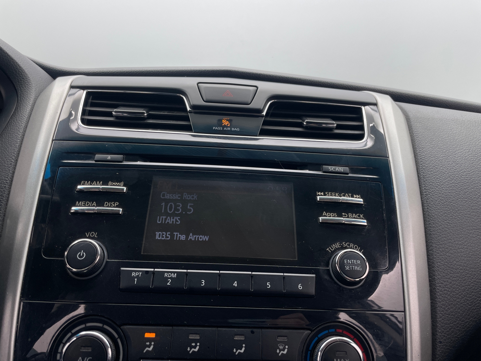 Thumbnail: 2015 Nissan Altima - 4