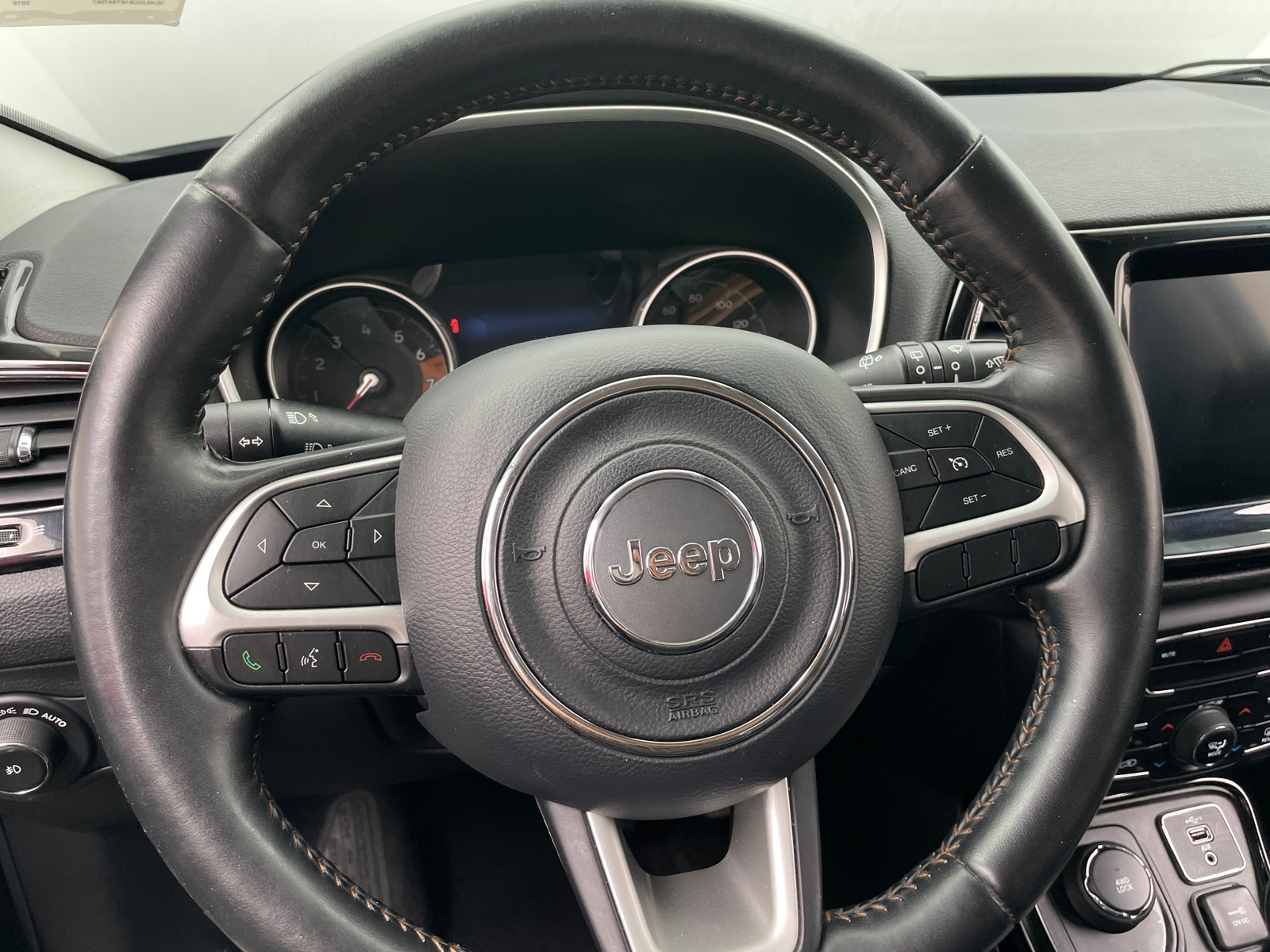Thumbnail: 2019 Jeep Compass - 4