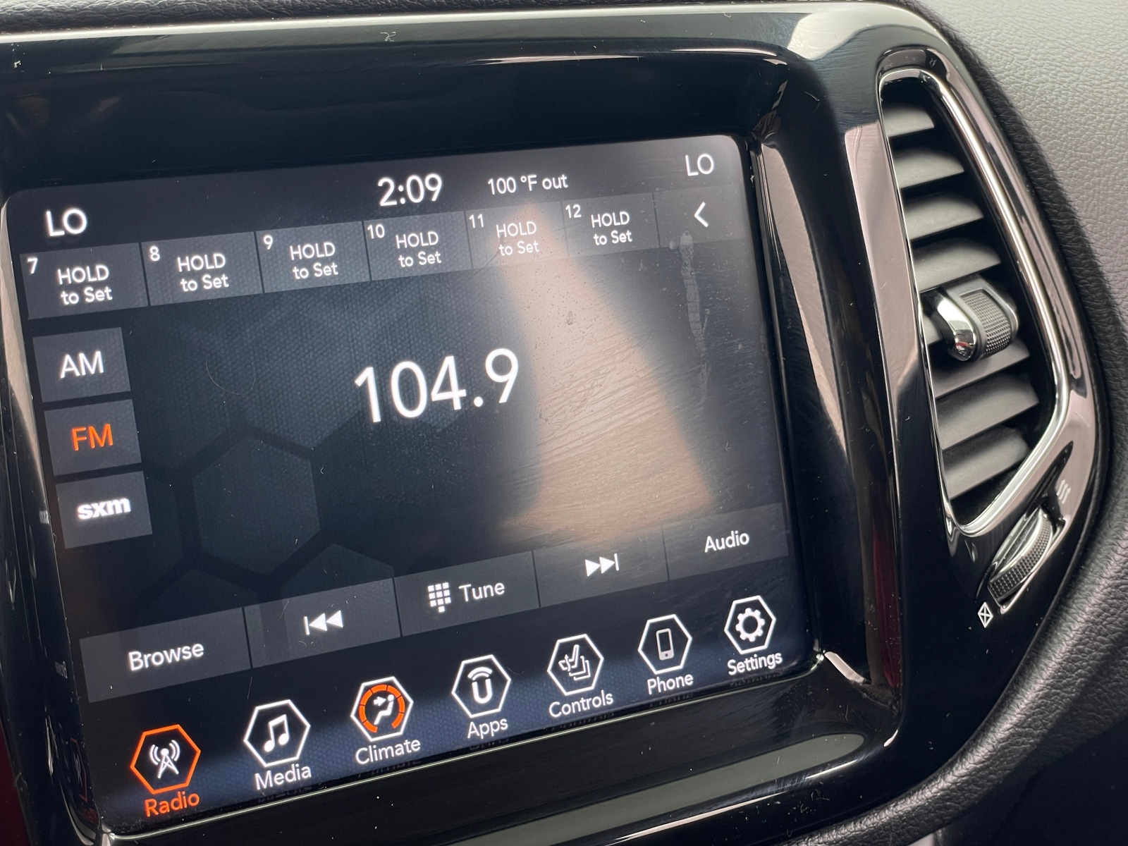 Thumbnail: 2019 Jeep Compass - 3