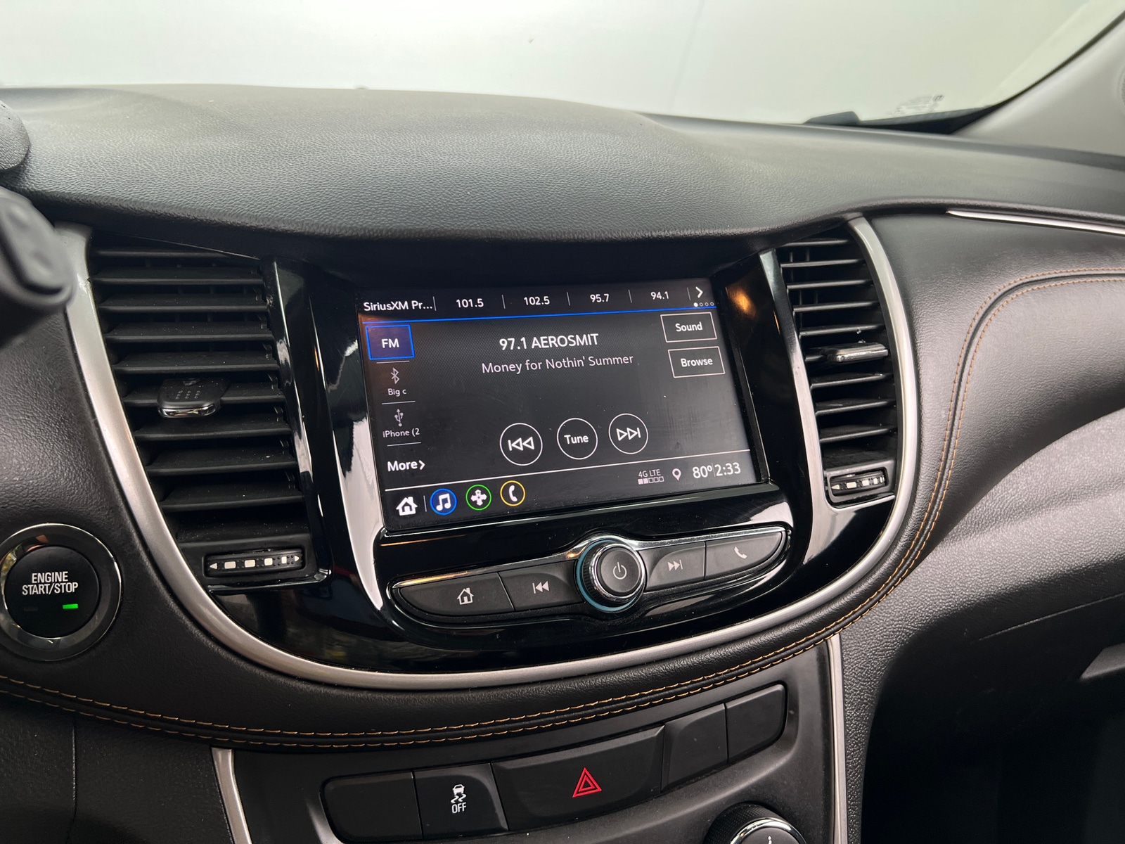 Thumbnail: 2021 Chevrolet Trax - 3