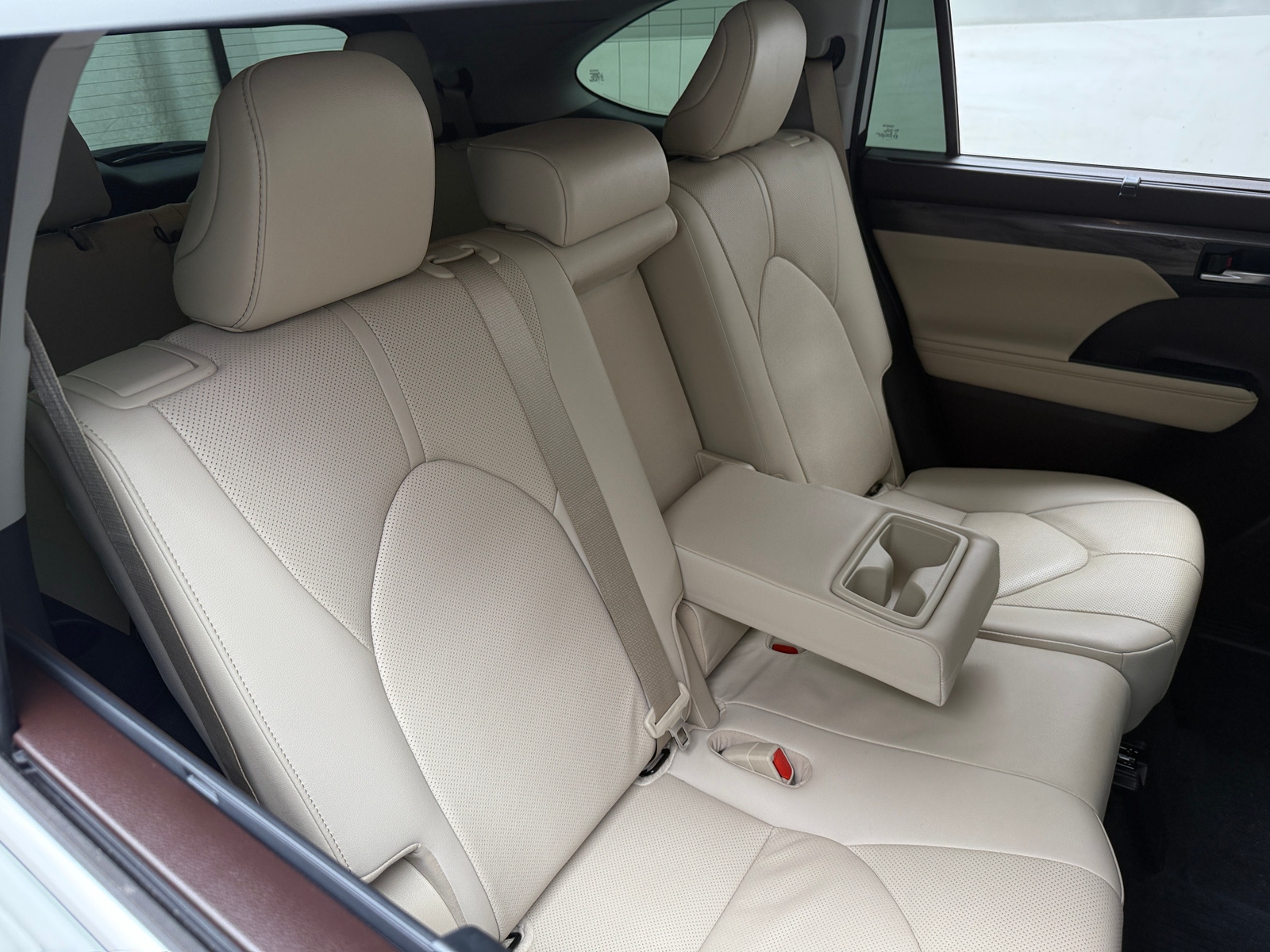 Thumbnail: 2021 Toyota Highlander - 5