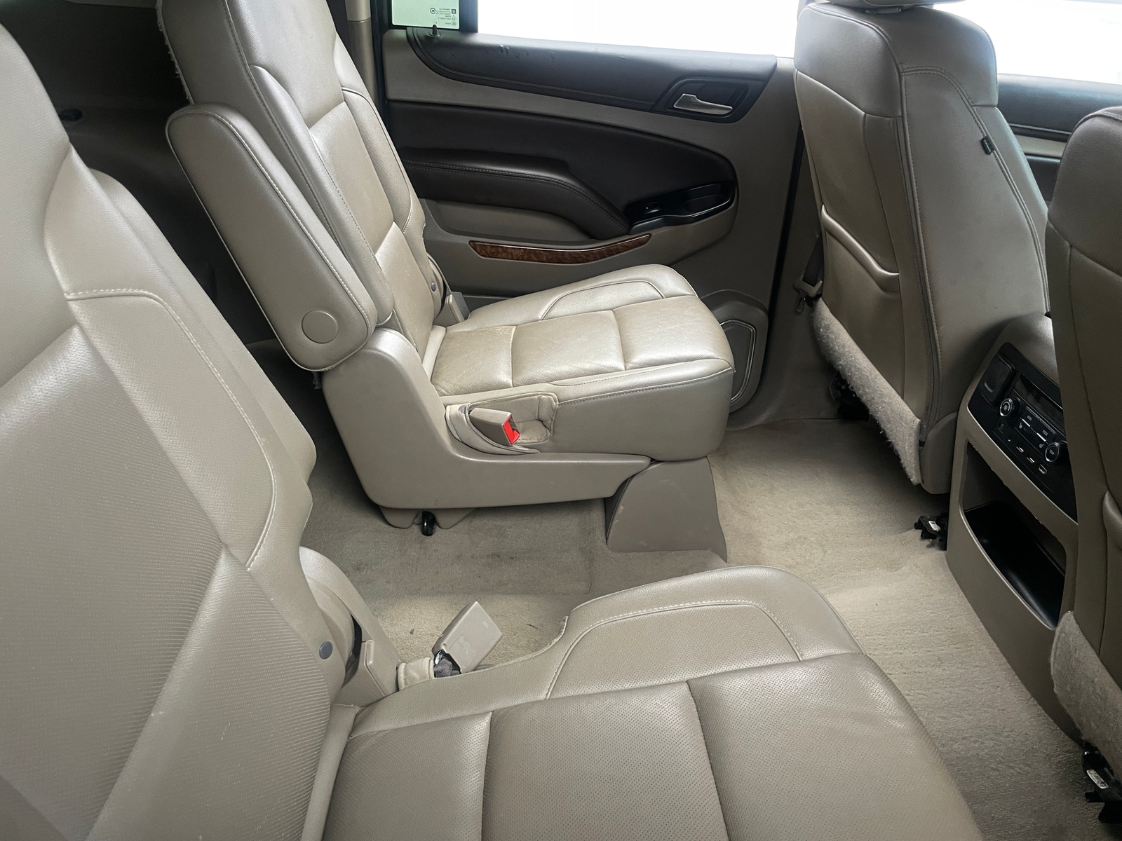 Thumbnail: 2019 Chevrolet Suburban - 5