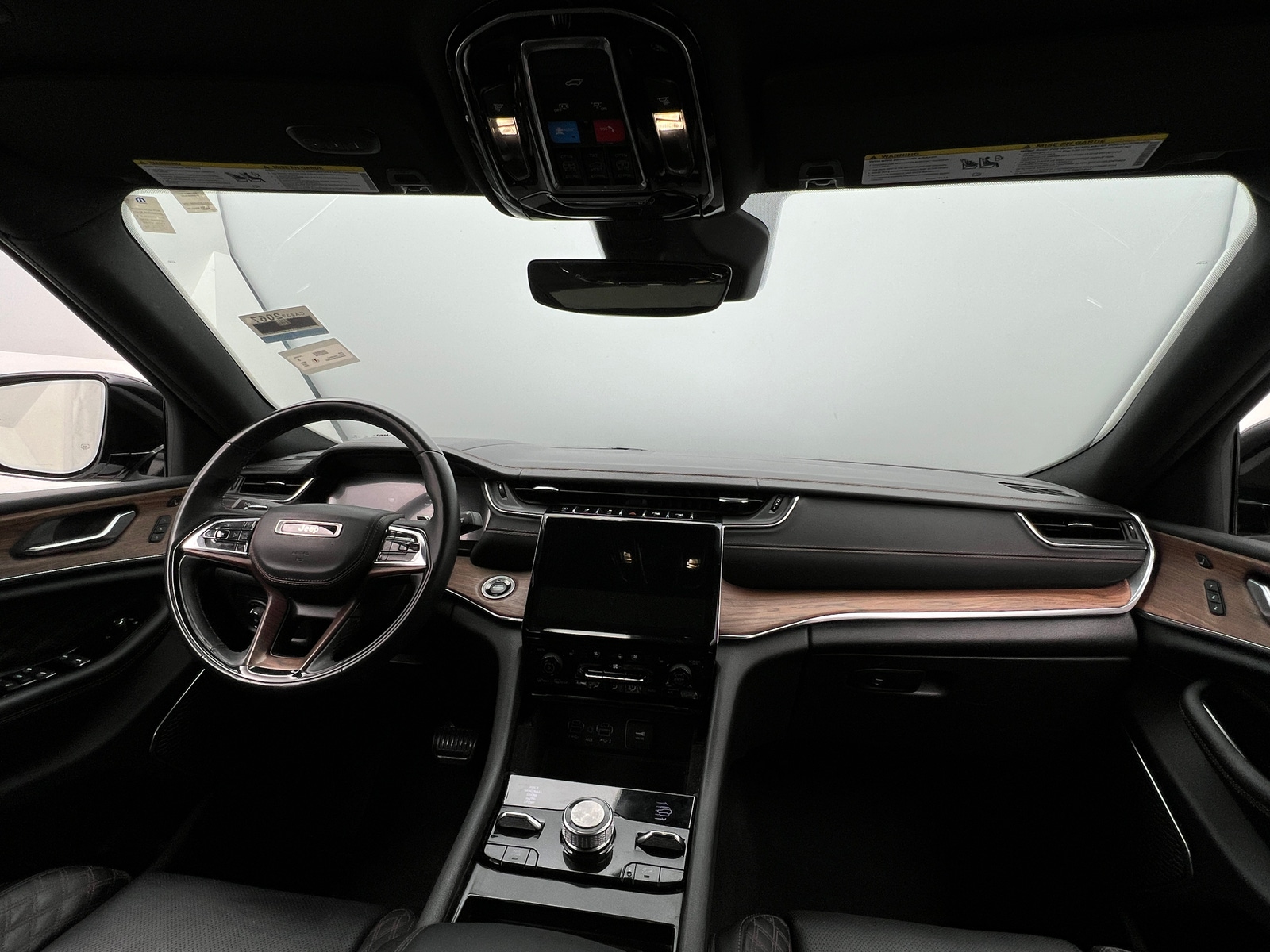 Thumbnail: 2022 Jeep Grand Cherokee L - 2