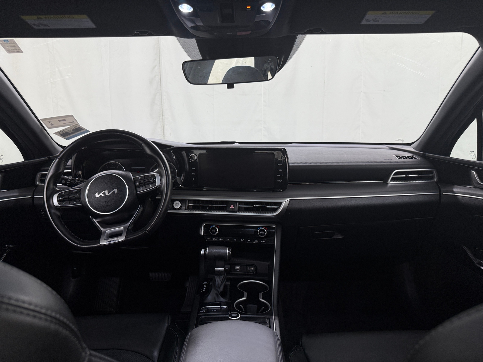 Thumbnail: 2023 Kia K5 - 2