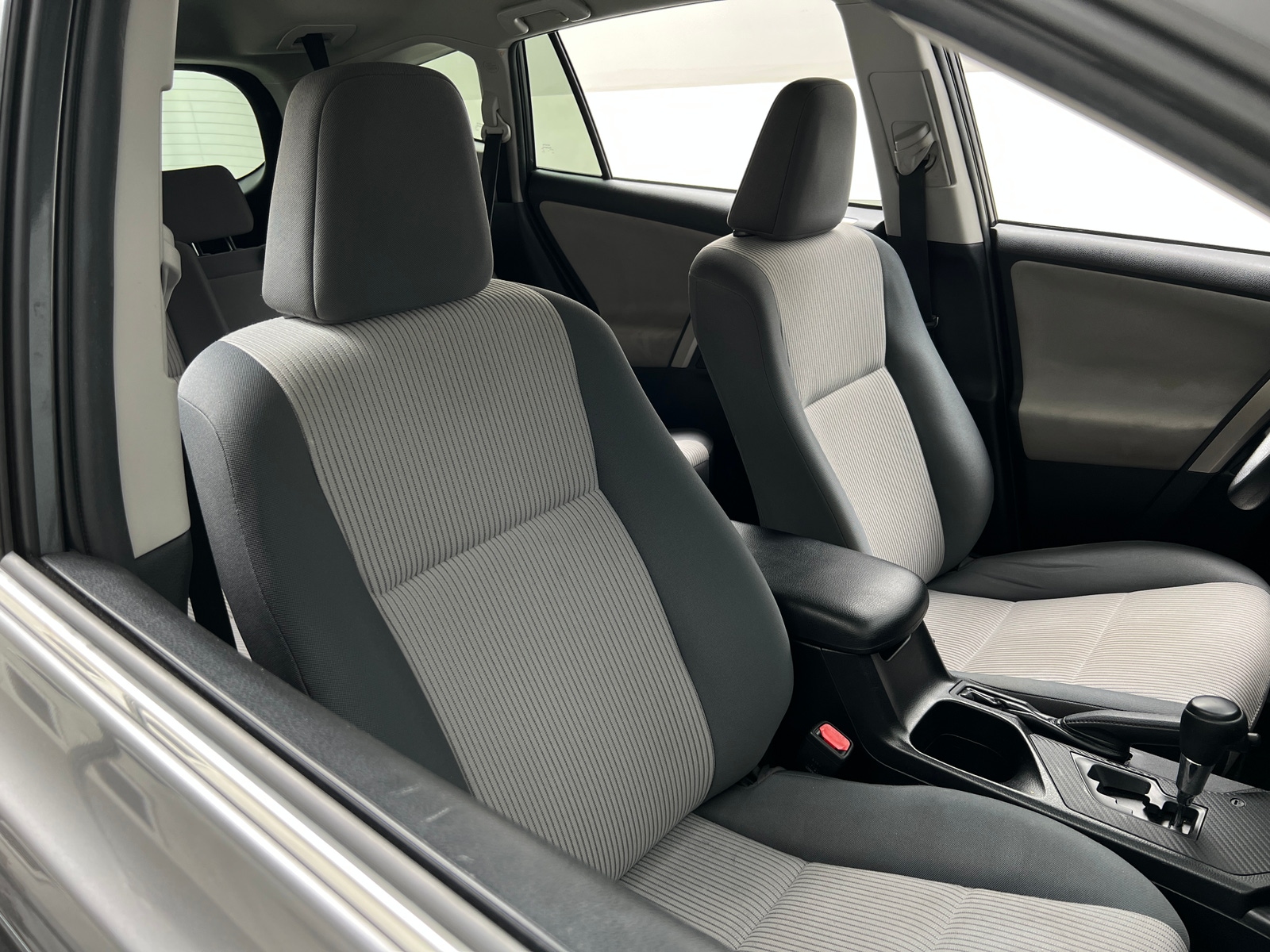 Thumbnail: 2014 Toyota RAV4 - 2