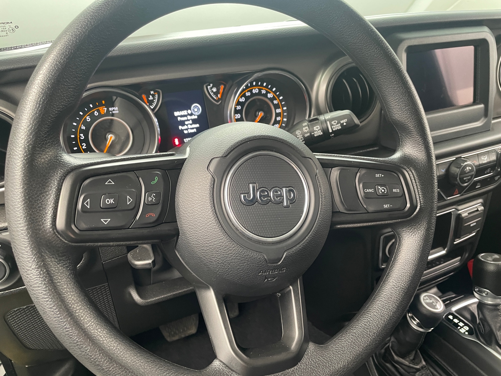 Thumbnail: 2022 Jeep Wrangler - 5