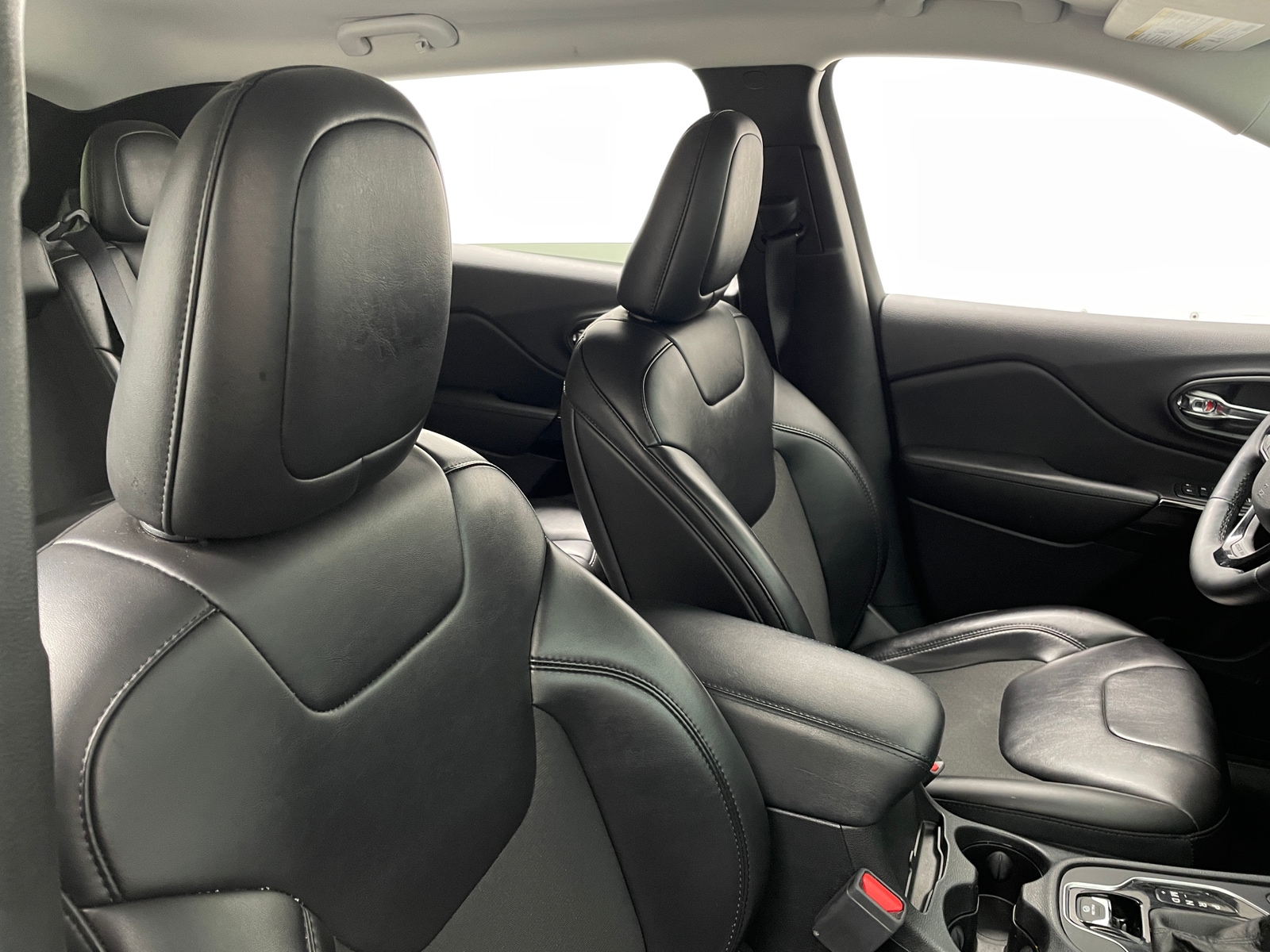 Thumbnail: 2019 Jeep Cherokee - 2