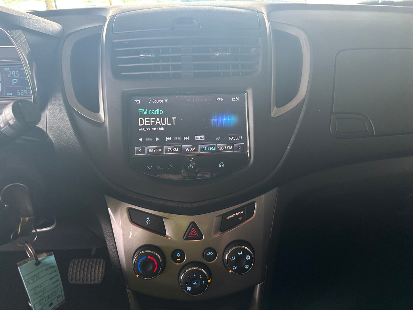 Thumbnail: 2015 Chevrolet Trax - 4