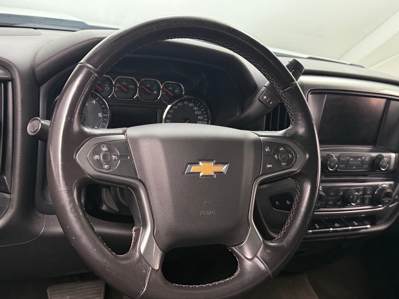 Thumbnail: 2018 Chevrolet Silverado 1500 - 5