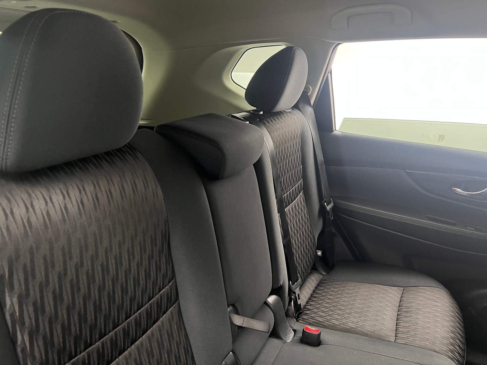 Thumbnail: 2017 Nissan Rogue - 6