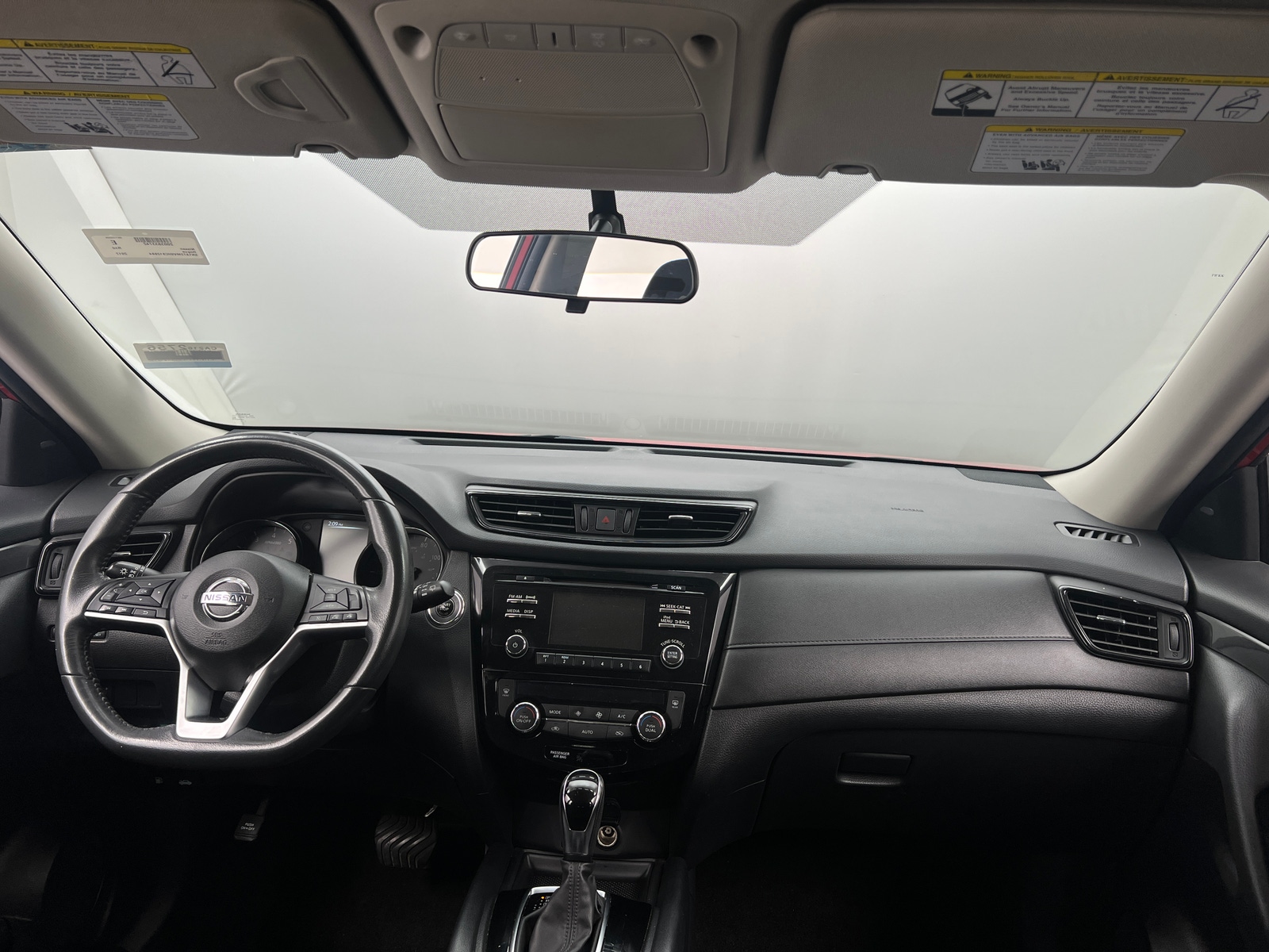 Thumbnail: 2017 Nissan Rogue - 3