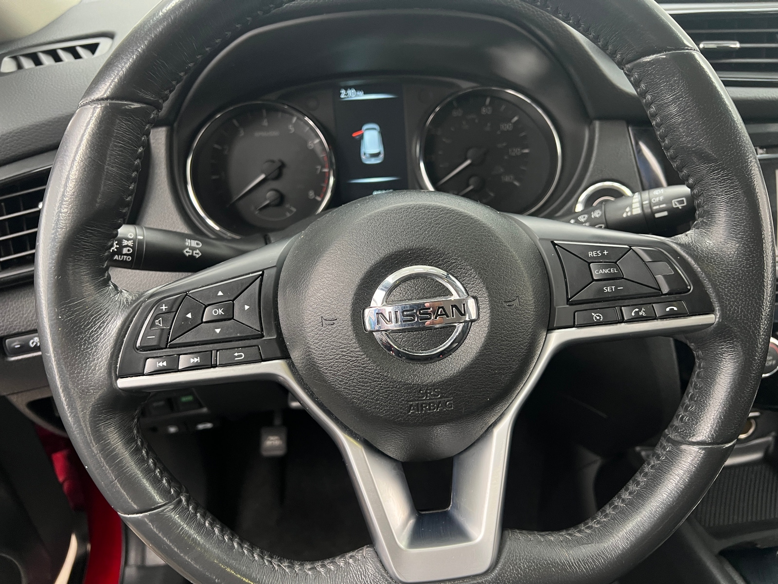 Thumbnail: 2017 Nissan Rogue - 5