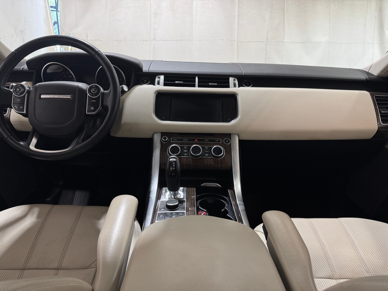 Thumbnail: 2014 Land Rover Range Rover Sport - 2
