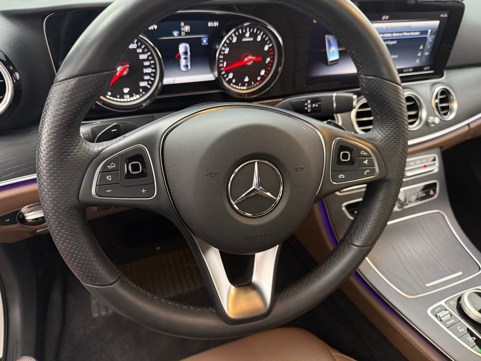Thumbnail: 2018 Mercedes-Benz E-Class - 4
