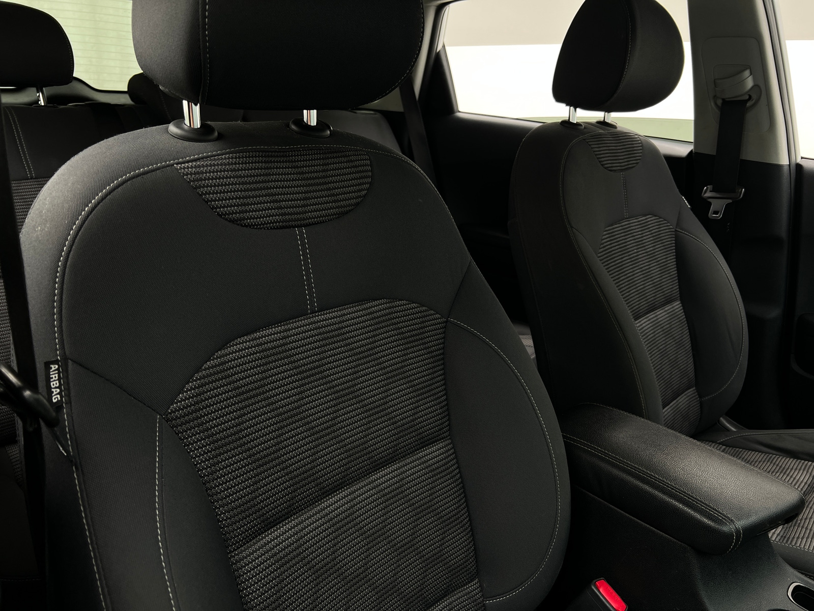 Thumbnail: 2017 Kia Niro - 2