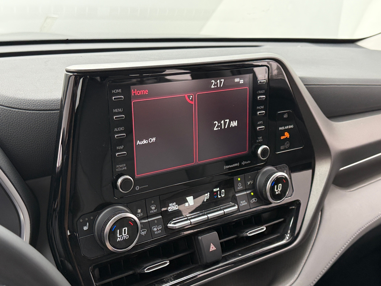 Thumbnail: 2022 Toyota Highlander - 3