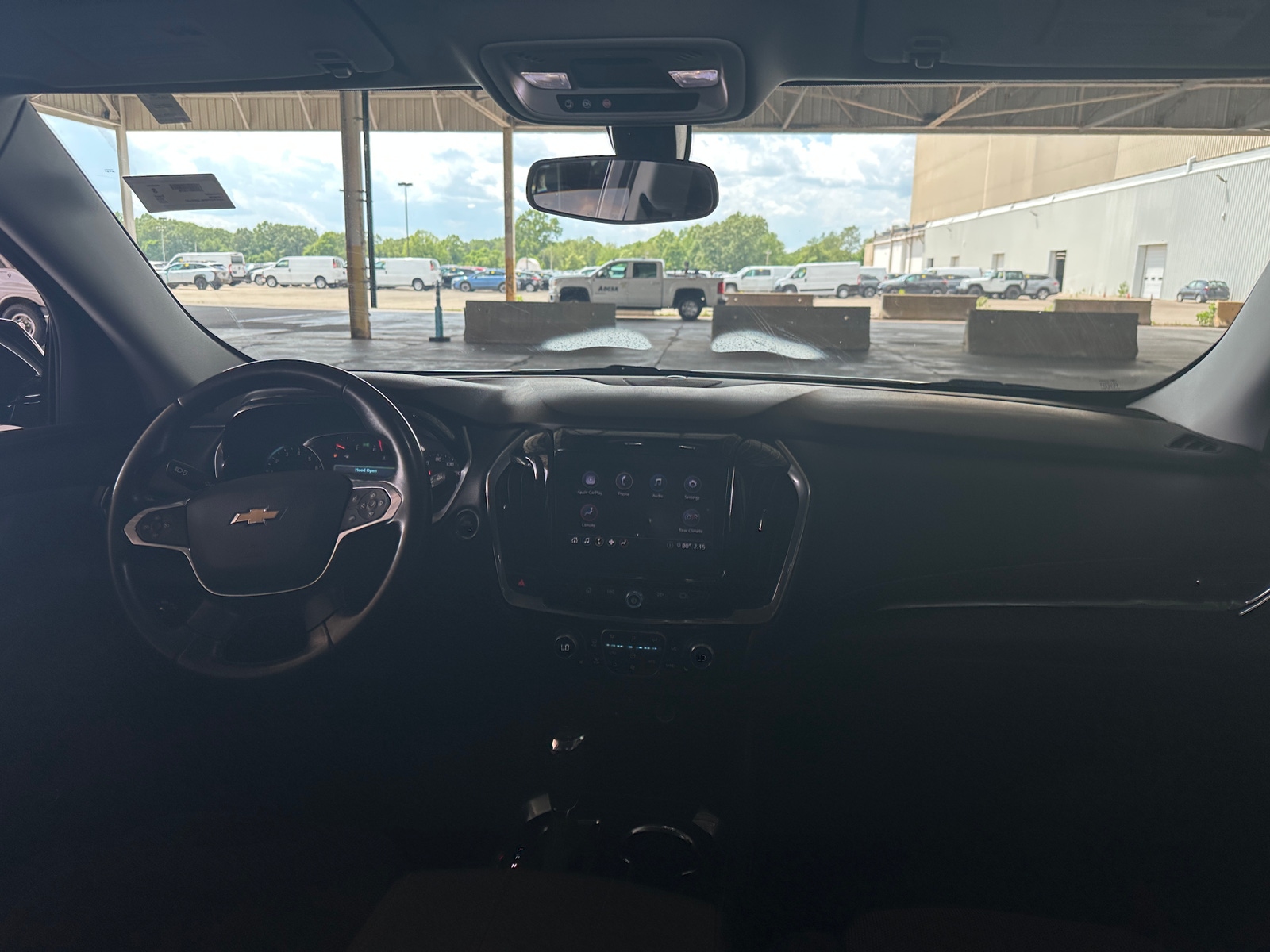 Thumbnail: 2020 Chevrolet Traverse - 3
