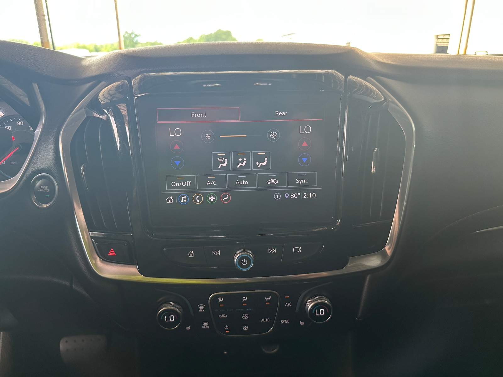 Thumbnail: 2020 Chevrolet Traverse - 4