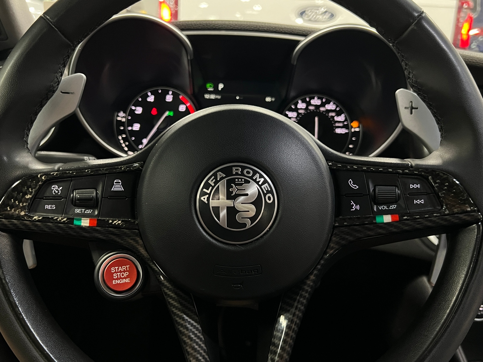Thumbnail: 2018 Alfa Romeo Giulia - 4