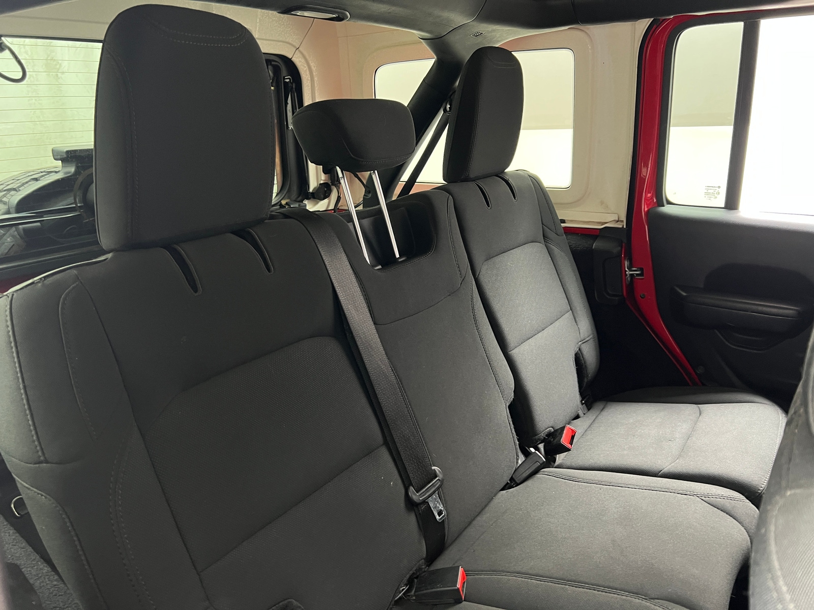 Thumbnail: 2019 Jeep Wrangler - 6