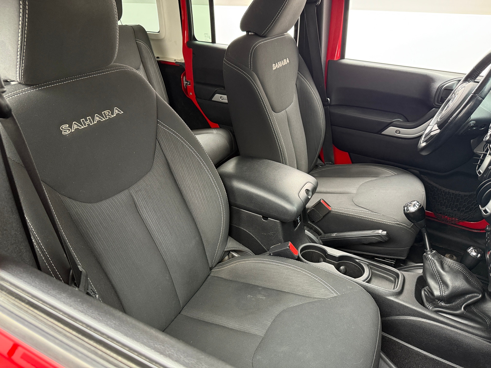 Thumbnail: 2016 Jeep Wrangler - 2