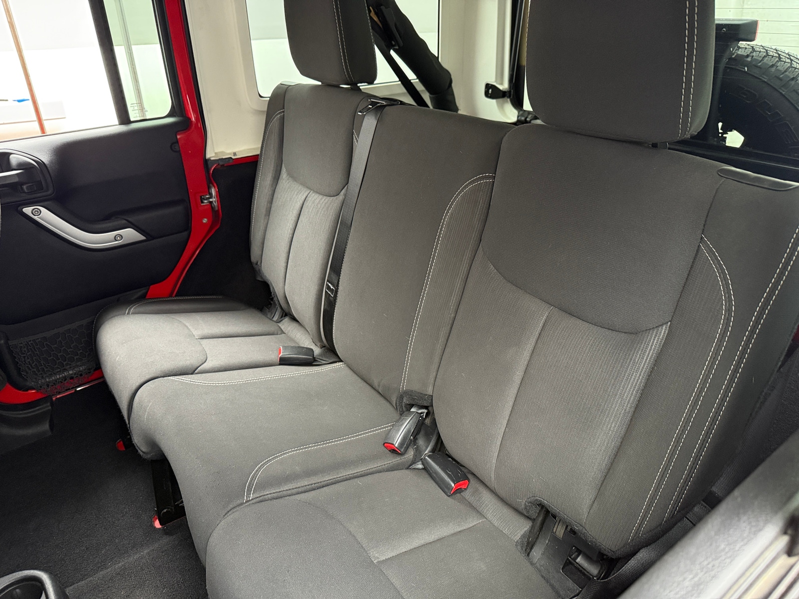 Thumbnail: 2016 Jeep Wrangler - 6